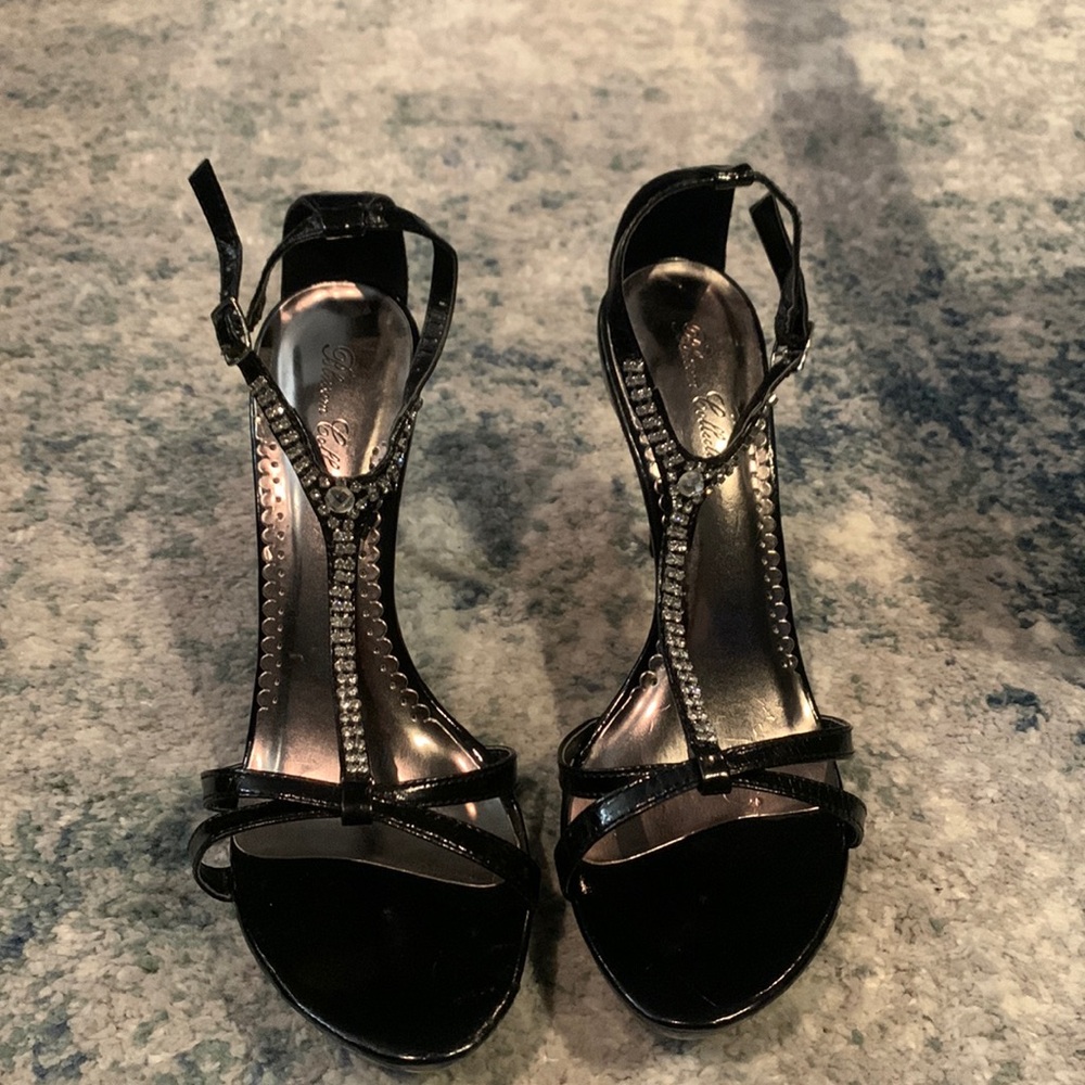 NWOT BLOSSOM COLLECTION heels